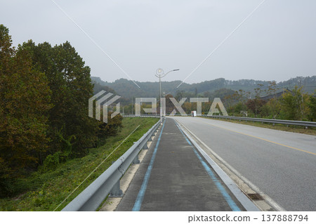 Han River bike path Han River bike path 137888794