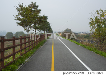 Han River bike path 137888821