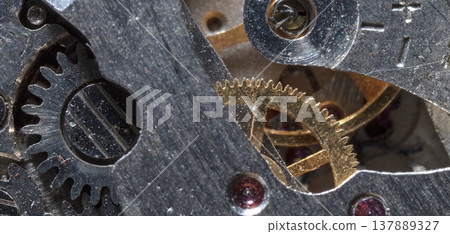old clockwork, metal gears close up 137889327