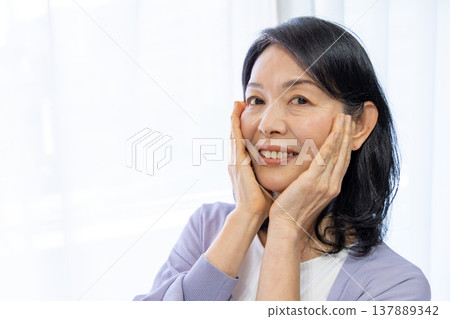 高級女性的美麗形象 高級女性的美麗形象 137889342