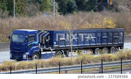 廢料運輸車 廢料運輸車 137889366