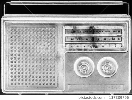retro radio receiver 137889796