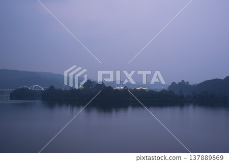 Han River bike path Han River bike path 137889869
