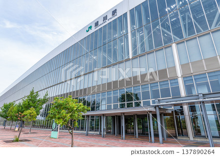 北海道旭川市,旭川的門戶,晴天時JR旭川站(南口) 北海道旭川市,旭川的門戶,晴天時JR旭川站(南口) 137890264