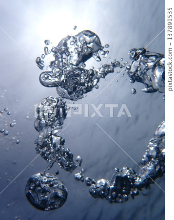 Dynamically bursting bubble rings 137891535