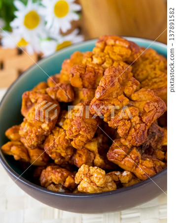 Soy sauce okaki 137891582