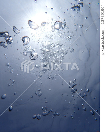 Various bubble shapes Various bubble shapes 137891904