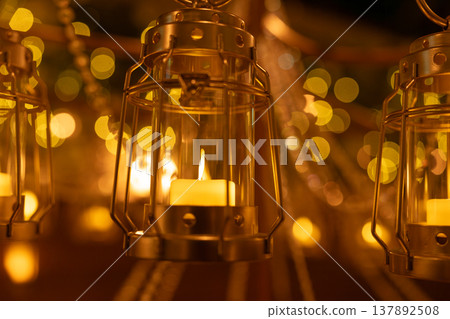 Gentle lantern light Gentle lantern light 137892508