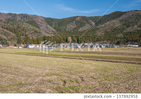 Rural scenery of Lake Biwa in the Oku area, Nishiasaicho, Nagahama City, Shiga Prefecture 137892958