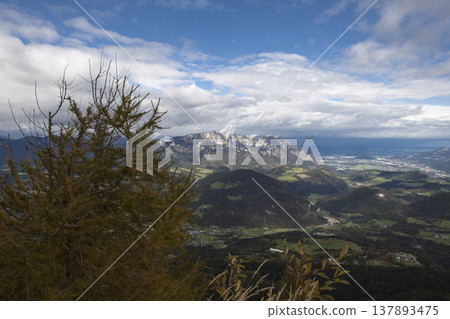 Panoramic view from Kehlstein mountain towards Untersberg mountain, in autumn, Bavaria, Germany Panoramic view from Kehlstein mountain towards Untersberg mountain, in autumn, Bavaria, Germany 137893475