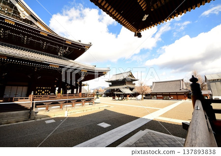 Higashi Honganji Temple, Goei-do Hall and Goei-do Gate (Important Cultural Property), Tokoha-cho, Shimogyo Ward, Kyoto City, February 2022 Higashi Honganji Temple, Goei-do Hall and Goei-do Gate (Important Cultural Property), Tokoha-cho, Shimogyo Ward, Kyoto City, February 2022 137893838