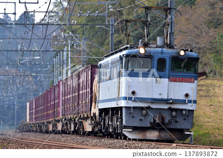 總武幹線、四海道 - 物井、JR Freight、EF65-2084（新鶴見） 137893872