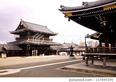 Kyoto Prefecture, Higashi Honganji Temple, Mikage-do Gate (Important Cultural Property), Tokiwa-cho, Shimogyo-ku, Kyoto City Kyoto Prefecture, Higashi Honganji Temple, Mikage-do Gate (Important Cultural Property), Tokiwa-cho, Shimogyo-ku, Kyoto City 137895595