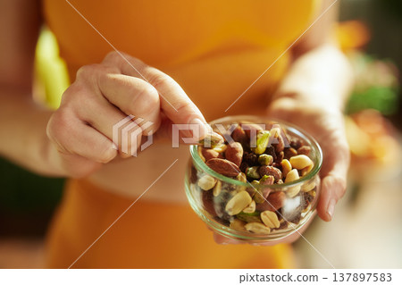 Choosing a Nutritious Pistachio Snack Choosing a Nutritious Pistachio Snack 137897583