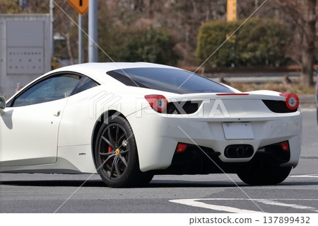 Italian sports car 137899432