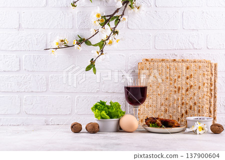 Traditional Passover Seder plate with symbolic foods. Symbolic of Jewish holiday Pesah. 137900604