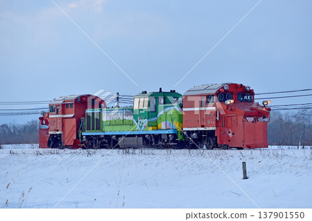 石北本線，伊賀牛 - 愛別，JR北海道，DE15-1534（旭川），普通除雪列車，普通除雪車，羅素 137901550