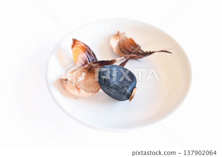 Black garlic from Aomori Prefecture 137902064