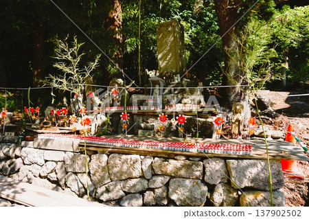 山寺立石寺、水子久陽地藏（安息流產或死產的地藏像）、寶珠山阿蘇川院立石寺 137902502