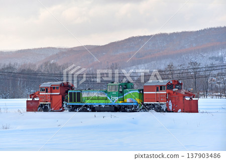 Sekihoku Main Line, Ikagyu - Aibetsu, JR Hokkaido, DE15-1534 (Asahikawa), Regular snow removal train, Russell, Regular snow removal Sekihoku Main Line, Ikagyu - Aibetsu, JR Hokkaido, DE15-1534 (Asahikawa), Regular snow removal train, Russell, Regular snow removal 137903486