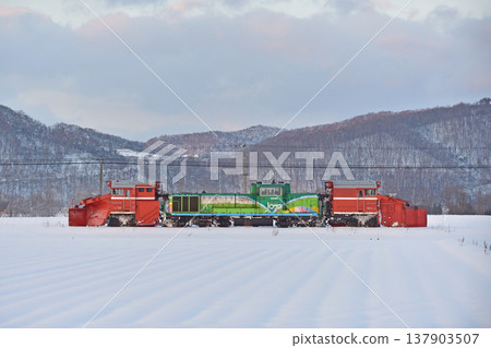 Sekihoku Main Line, Ikagyu - Aibetsu, JR Hokkaido, DE15-1534 (Asahikawa), Regular snow removal train, Russell, Regular snow removal Sekihoku Main Line, Ikagyu - Aibetsu, JR Hokkaido, DE15-1534 (Asahikawa), Regular snow removal train, Russell, Regular snow removal 137903507