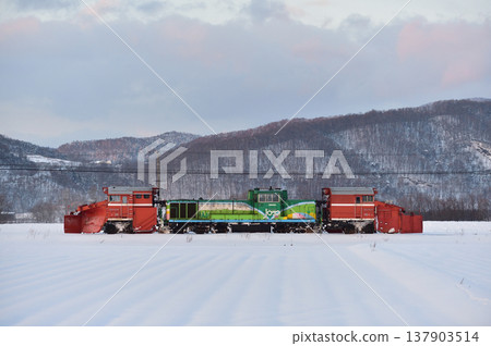 Sekihoku Main Line, Ikagyu - Aibetsu, JR Hokkaido, DE15-1534 (Asahikawa), Regular snow removal train, Russell, Regular snow removal 137903514