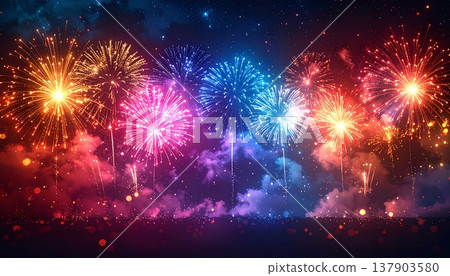 煙火在夜空中綻放的散景背景 | 閃耀的夏季活動橫幅素材 137903580