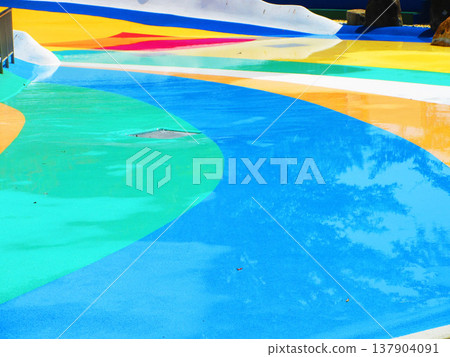 A view of the wading pool at Toneri Park, a metropolitan park in Adachi Ward, Tokyo. 137904091