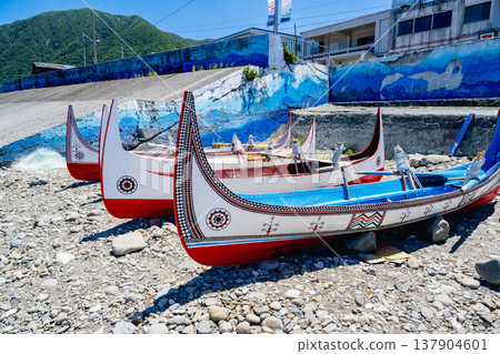 台灣蘭嶼 — 2025年6月24日蘭嶼品書，展覽傳統繪畫。 137904601