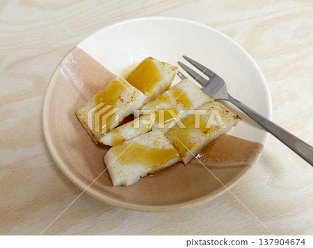 蘿蔔麻 137904674