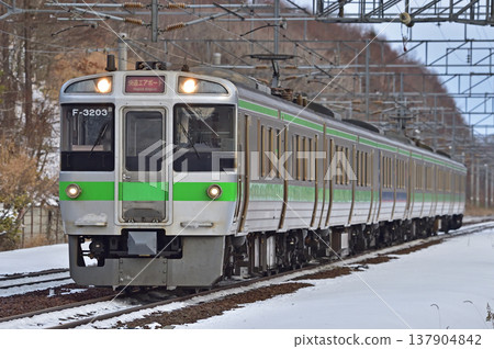 Chitose Line Nishinosato (Shin) JR Hokkaido Series 721 F-3203 formation (Sapporo) Airport Chitose Line Nishinosato (Shin) JR Hokkaido Series 721 F-3203 formation (Sapporo) Airport 137904842
