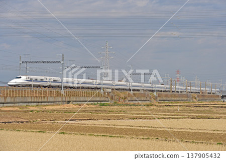 東海道新幹線:新橫濱~小田原、JR東海/JR西日本、N700A系列、希望號、光號、兒玉號 東海道新幹線:新橫濱~小田原、JR東海/JR西日本、N700A系列、希望號、光號、兒玉號 137905432