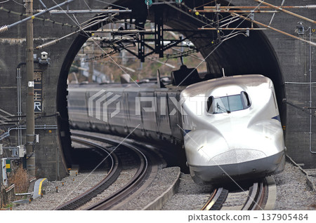 Tokaido Shinkansen, Shin-Yokohama - Odawara, JR Central, N700A series, X47 formation (Hakata), Nozomi, Kodama, Hikari Tokaido Shinkansen, Shin-Yokohama - Odawara, JR Central, N700A series, X47 formation (Hakata), Nozomi, Kodama, Hikari 137905484