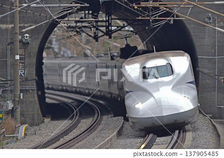 Tokaido Shinkansen, Shin-Yokohama - Odawara, JR West, N700A series, F4 formation (Hakata), Nozomi, Kodama, Hikari Tokaido Shinkansen, Shin-Yokohama - Odawara, JR West, N700A series, F4 formation (Hakata), Nozomi, Kodama, Hikari 137905485