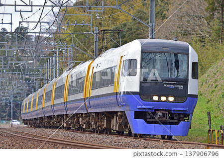 總武本線、四海道~物井、JR東日本、255系、Be-02編組(幕張)、若潮、笹並 總武本線、四海道~物井、JR東日本、255系、Be-02編組(幕張)、若潮、笹並 137906796