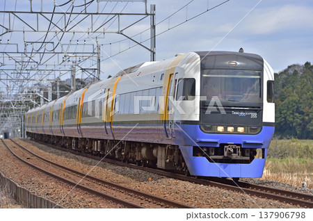 總武本線、櫻花物井線、JR東日本、255系、Be-05編組(幕張)、若潮、狹併 總武本線、櫻花物井線、JR東日本、255系、Be-05編組(幕張)、若潮、狹併 137906798