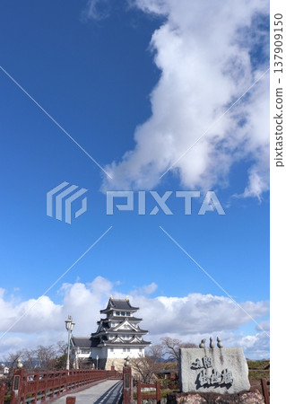 A castle under a blue sky 137909150