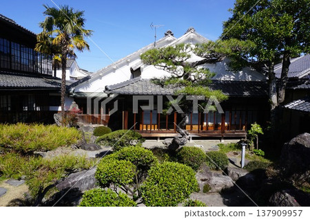 Registered tangible cultural property of Tsuyama-shi, Okayama Prefecture "Seongdong Mukakashi Machiya (formerly Kajimura Family Residence)" 137909957