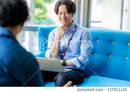 A man to meet 137911185