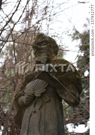 八王子城遺址第九站的天狗雕像,位於八王子神社旁。 八王子城遺址第九站的天狗雕像,位於八王子神社旁。 137912777