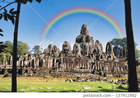 The breathtaking view of the human face rock at Angkor Thom 137912982