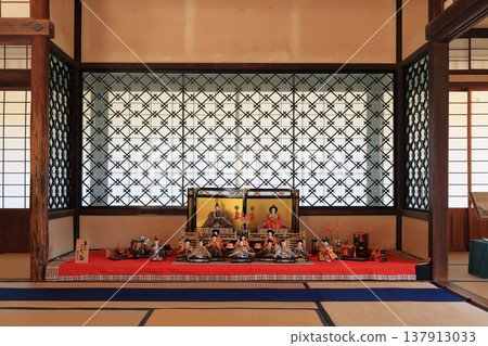 Hina doll display in the alcove of the Hatsutsumi-kan at Kikutsuki-tei in Ritsurin Garden. Hina doll display in the alcove of the Hatsutsumi-kan at Kikutsuki-tei in Ritsurin Garden. 137913033