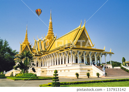 金邊皇宮的壯麗景色 137913142