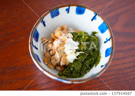 Gibasa natto (before mixing) Gibasa natto (before mixing) 137914087