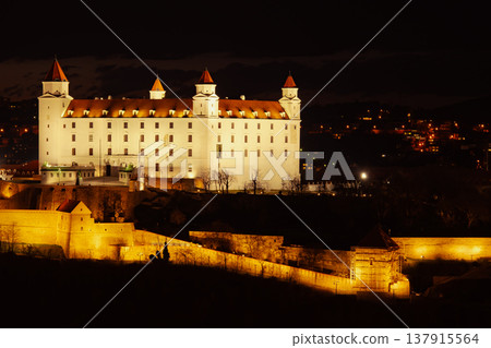 Night view of Bratislava Castle (Slovakia) 137915564