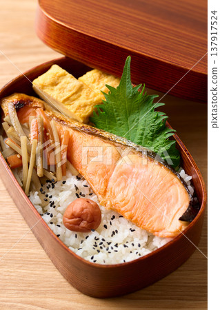 自製鮭魚便當 137917524