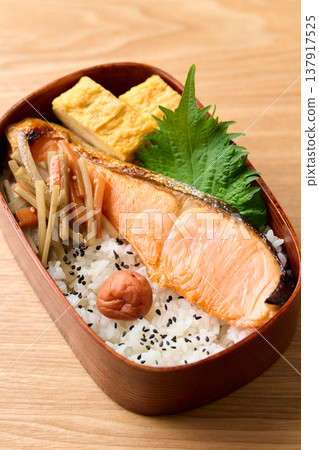 自製鮭魚便當 137917525