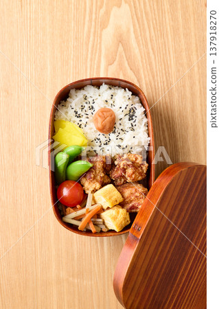 Handmade bento 137918270