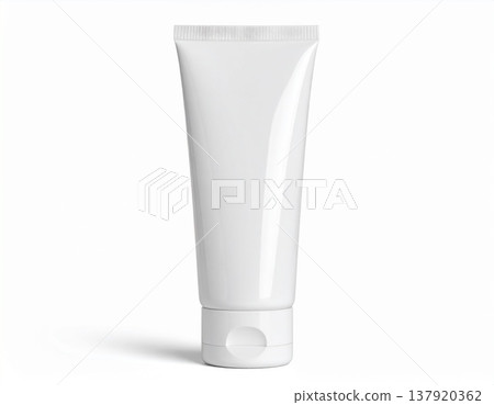 管狀容器模型樣本：牙膏、化妝品、洗面乳，白色背景 137920362