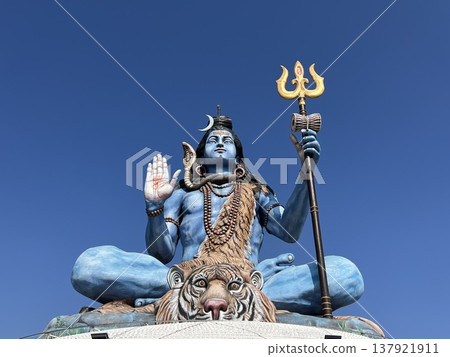 尼泊爾 - 蓬迪科特濕婆雕像 尼泊爾 - 蓬迪科特濕婆雕像 137921911